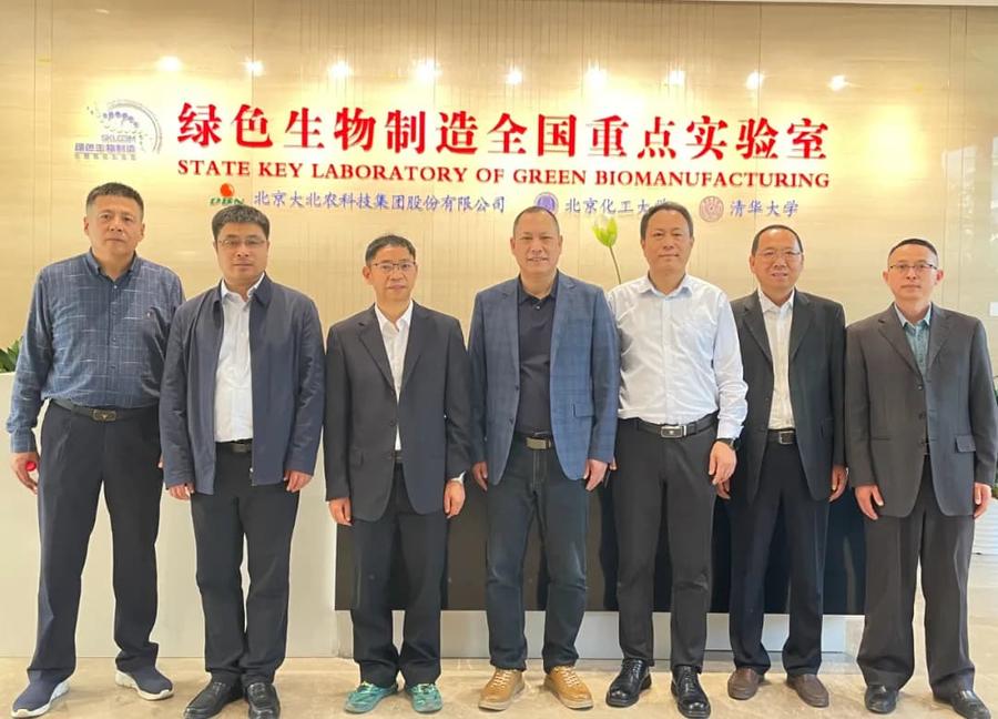参观交流：共探畜牧科技前沿.jpg